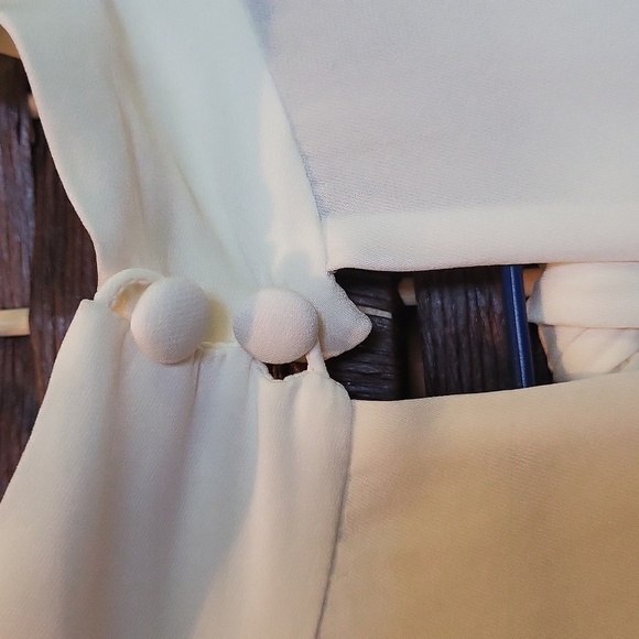 Armani Collezioni Cream Blouse - Picture 7 of 10